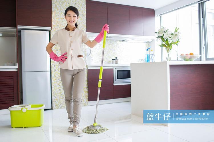 家政服务打扫厨房-原创广告素材图片-蓝牛仔