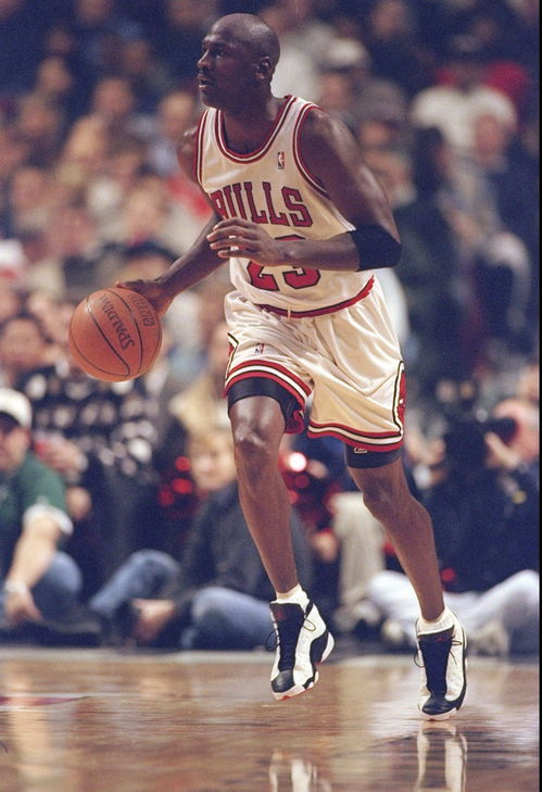 篮球之神是如何打球的 盘点乔丹nba生涯,你不得不服